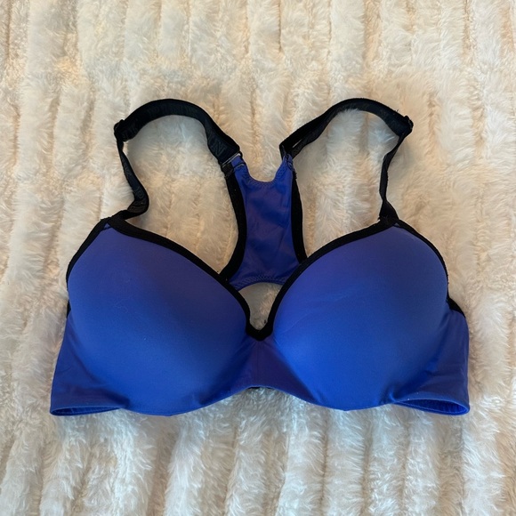 PINK Victoria's Secret Blue Padded Sports Bra - Picture 2 of 3